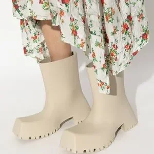靴 BALENCIAGA trooper boots BALENCIAGA Rubber Trooper Boots 37 Grey 1668408 | FASHIONPHILE